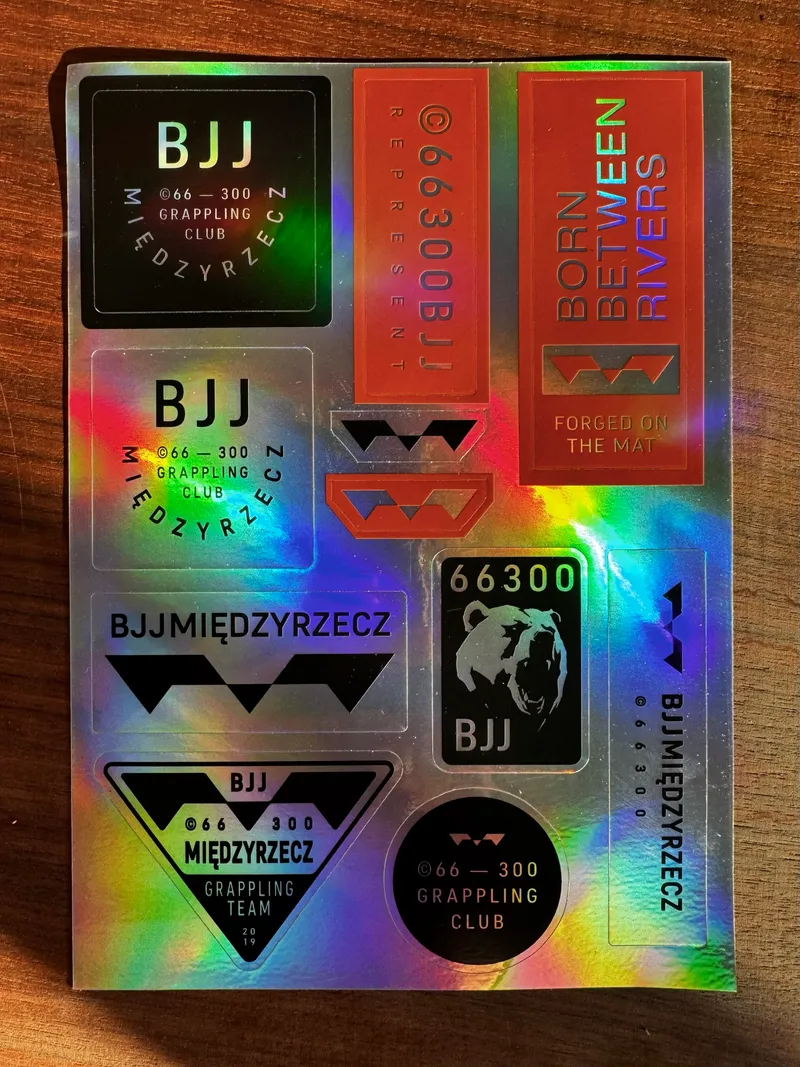 Arkusz holograficznych naklejek BJJ Międzyrzecz